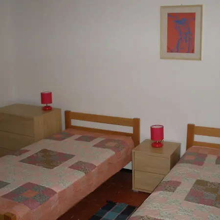 Holiday Dav Nečujam